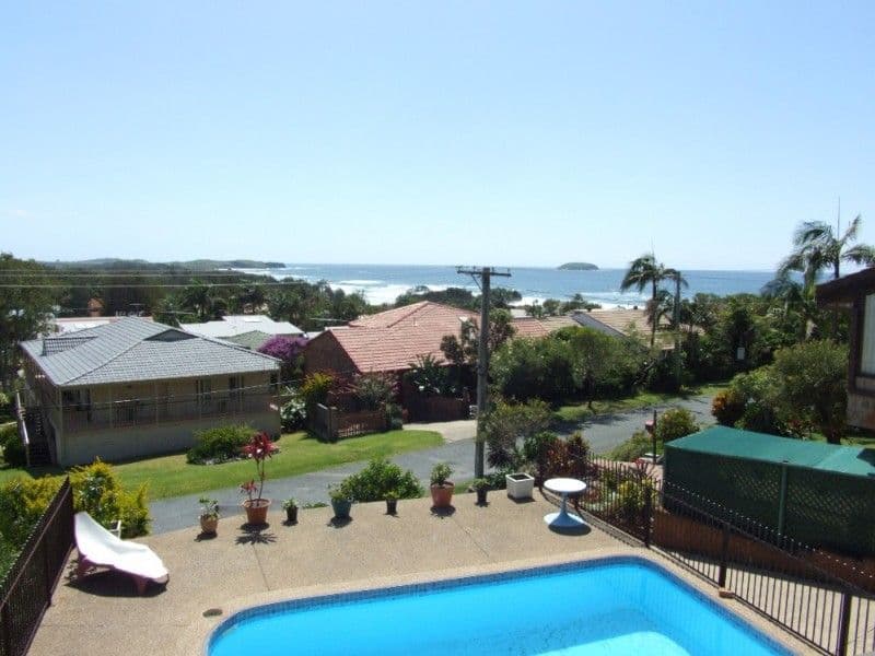 20 Ocean View Crescent, EMERALD BEACH NSW 2456, Emerald Beach - Image 1