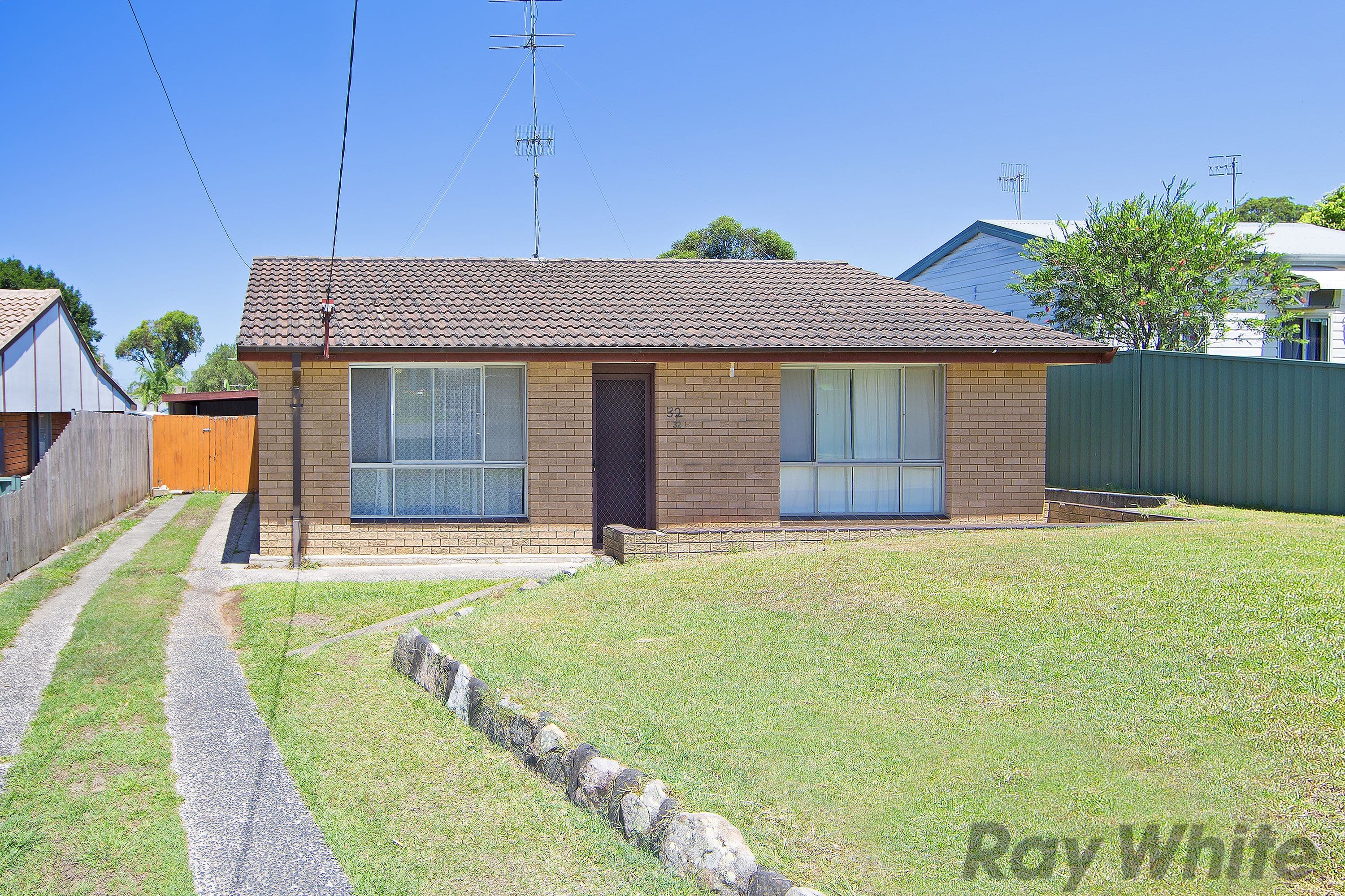 32 Tingira Street, Charmhaven - Image 1