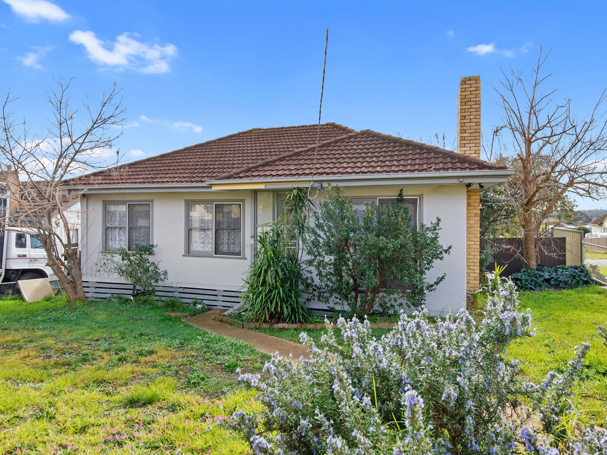 42 Chisholm Crescent, Seymour VIC 3660, Seymour - Image 1