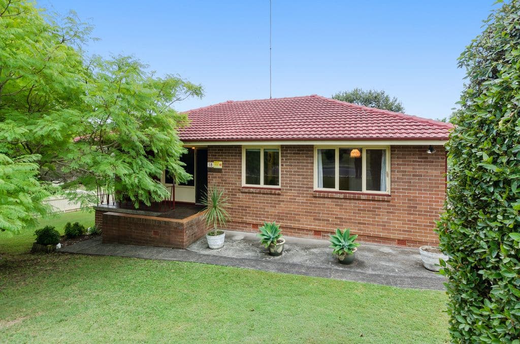 18 Byamee Street, Koonawarra - Image 1