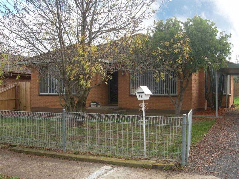 42 Vista Drive, MELTON VIC 3337, Melton - Image 1