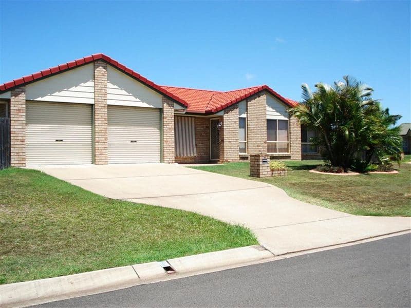 10 Madeline Street, TORQUAY QLD 4655, Torquay - Image 1