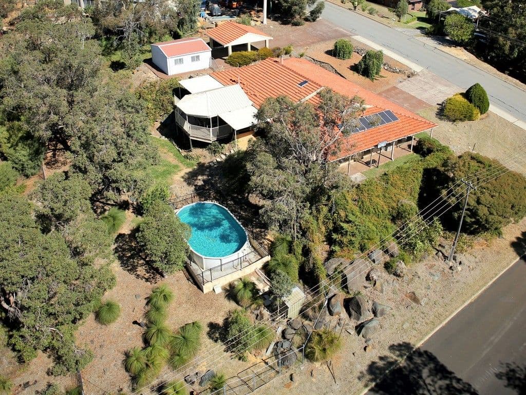 10 Bromfield Drive, Kelmscott WA 6111, Kelmscott - Image 1