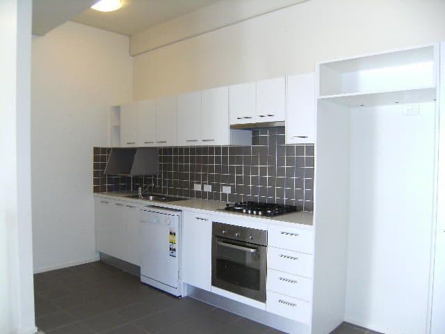111 LINDFIELD Road, HELENSVALE QLD 4212, Helensvale - Image 1