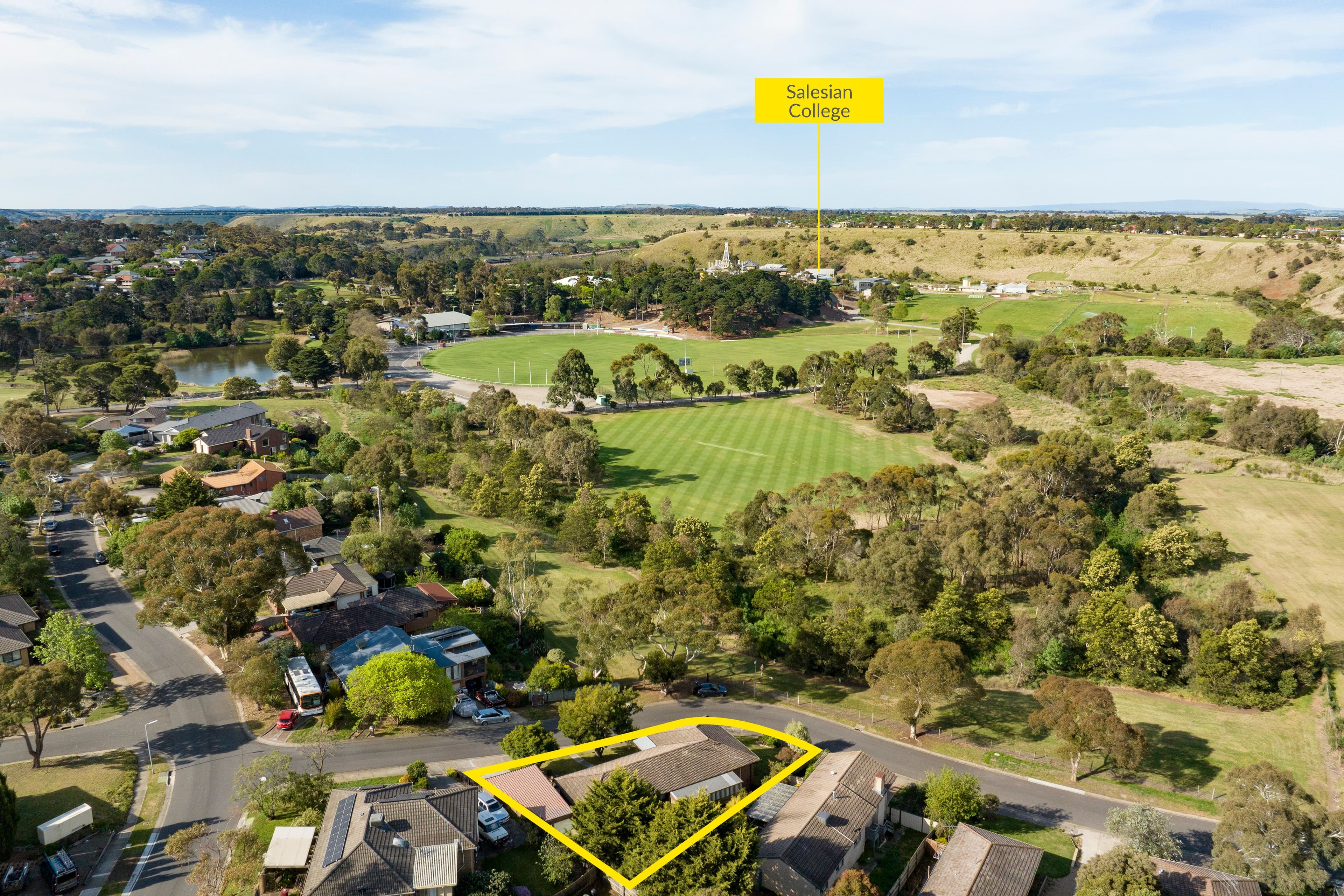 2 Maguire Drive, Sunbury VIC 3429, Sunbury - Image 1