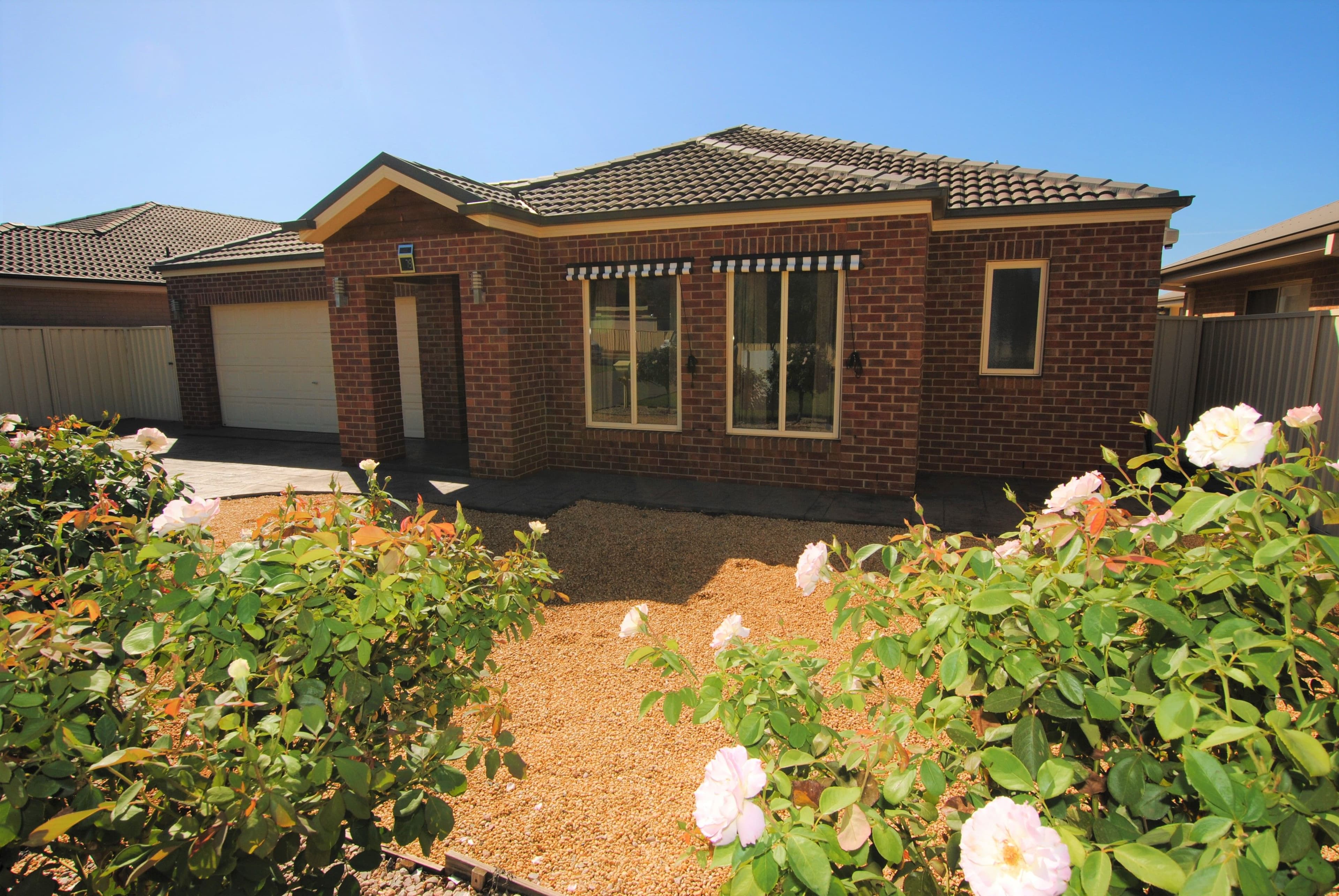 79 Clifton Boulevard, Griffith - Image 1