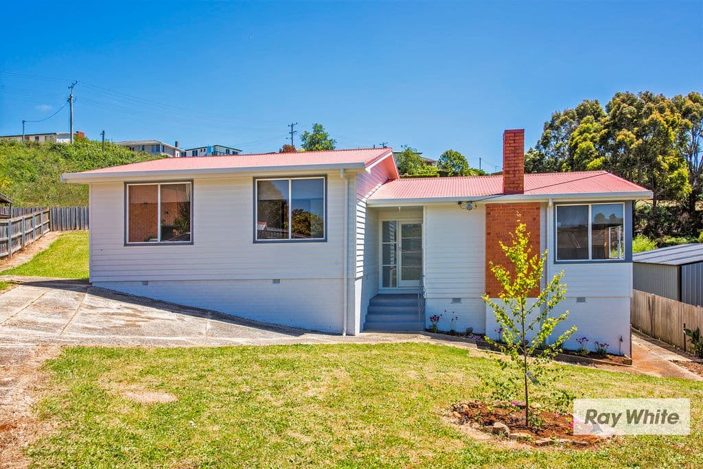 24 Jacobs Crescent, Upper Burnie TAS 7320, Upper Burnie - Image 1