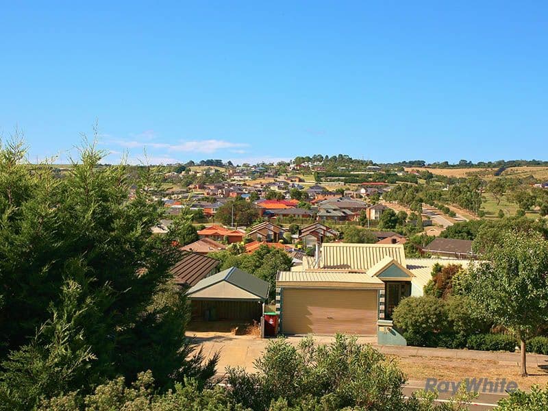 27 Telford Drive, BERWICK VIC 3806, Berwick - Image 1