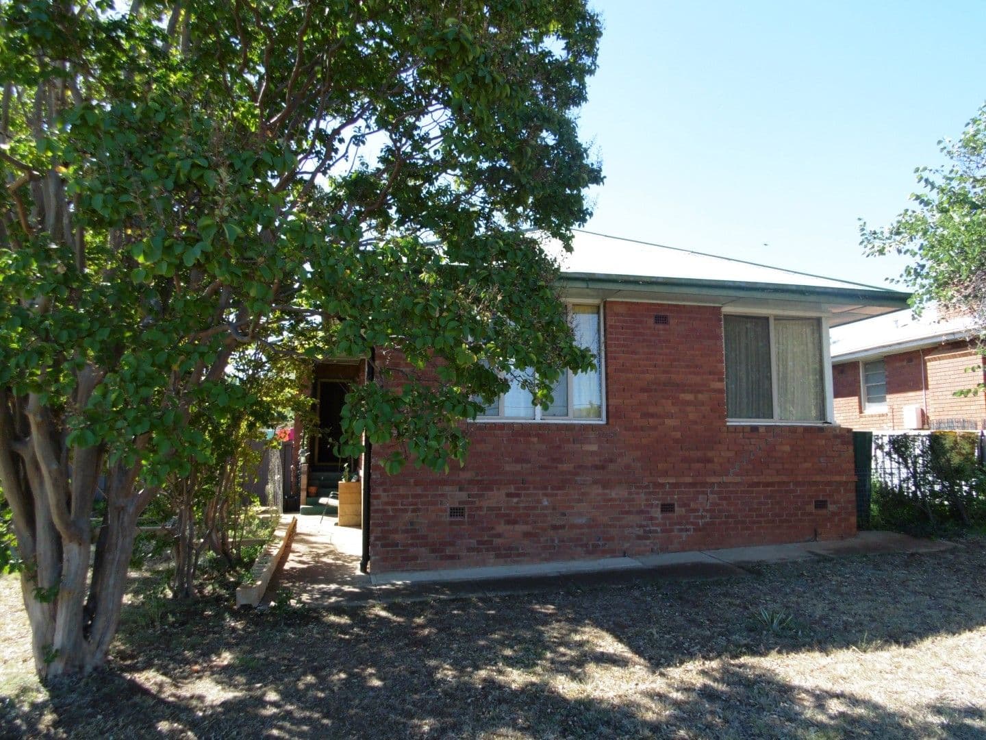 26 Mitchell Street, Parkes - Image 1