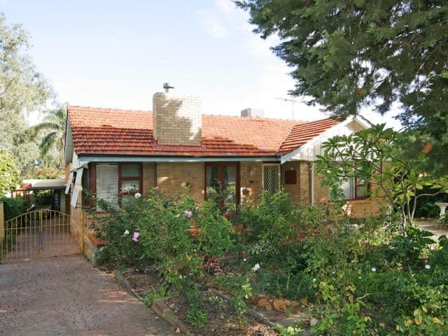 19 Hope Avenue, SALTER POINT WA 6152, Salter Point - Image 1