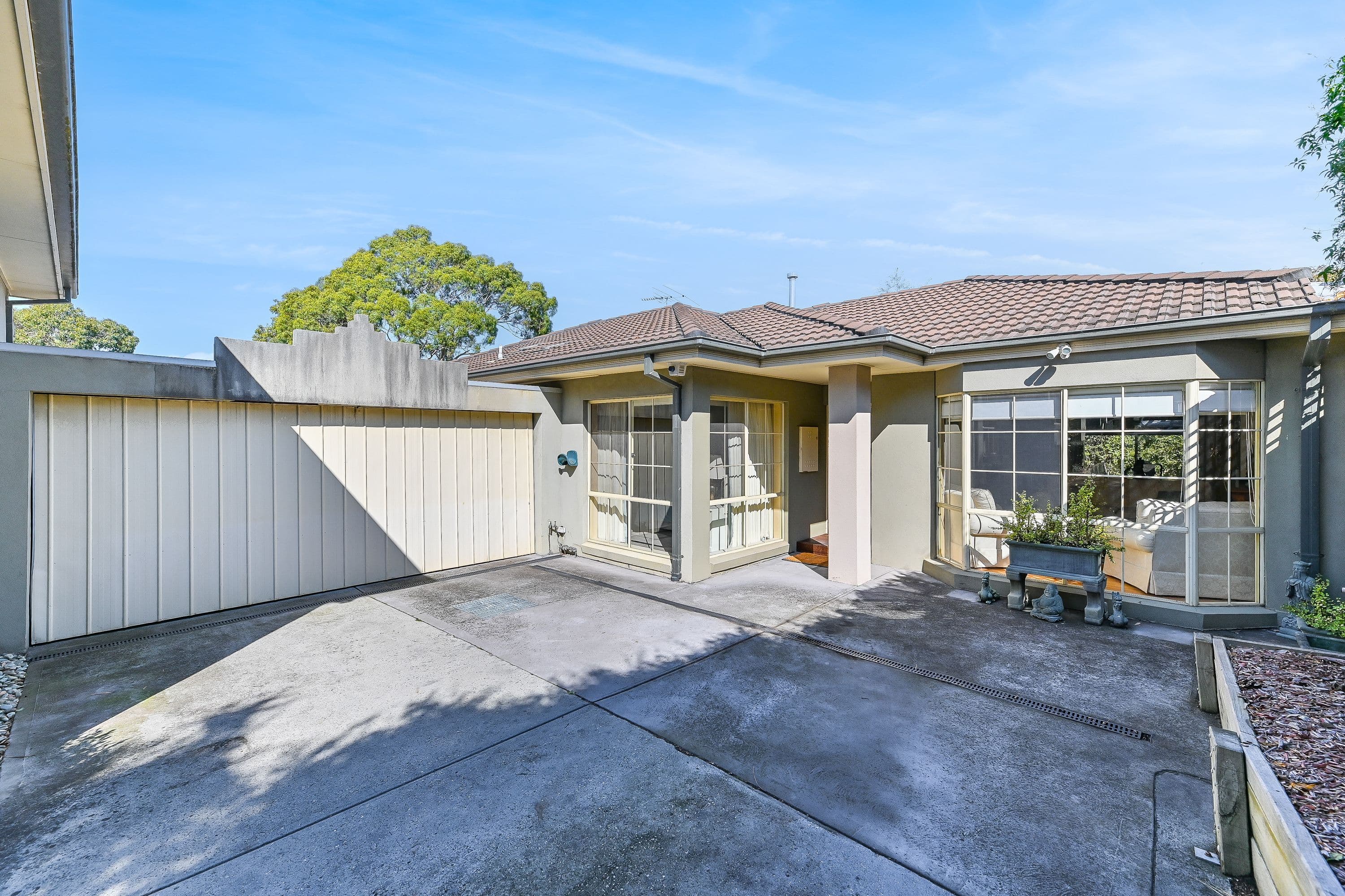28 Russell Crescent, Mount Waverley VIC 3149, Mount Waverley - Image 1