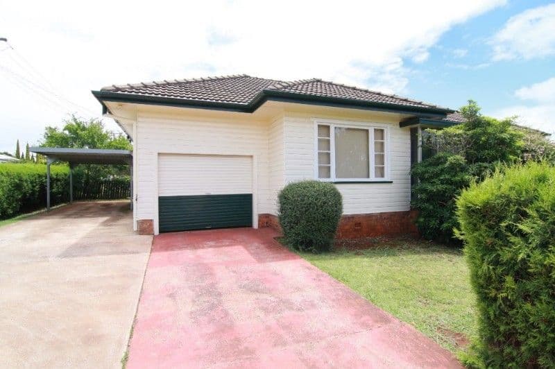 31 Beelbee Street, HARRISTOWN QLD 4350, Harristown - Image 1