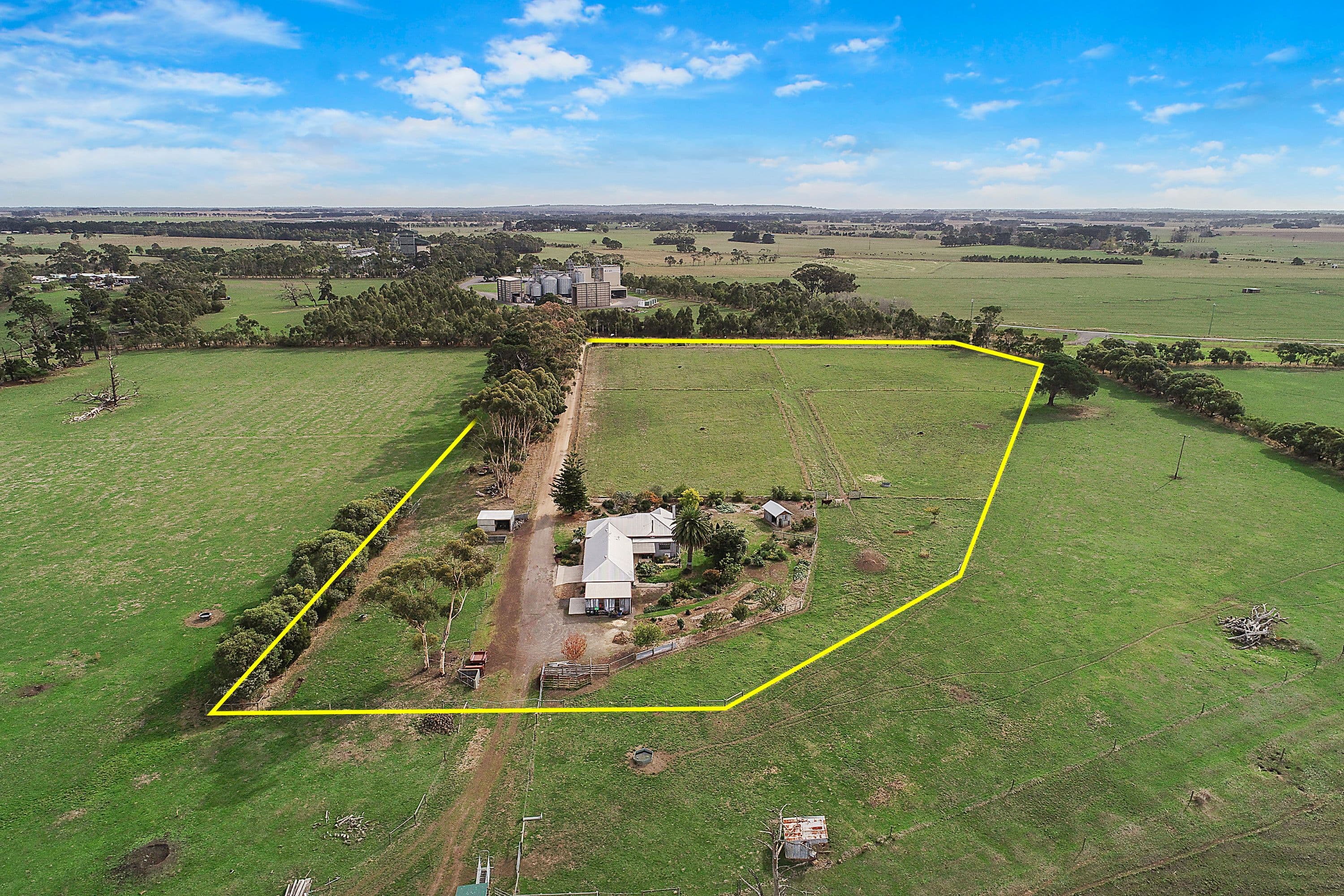 31 N Graylands Road, Cobden VIC 3266, Cobden - Image 1