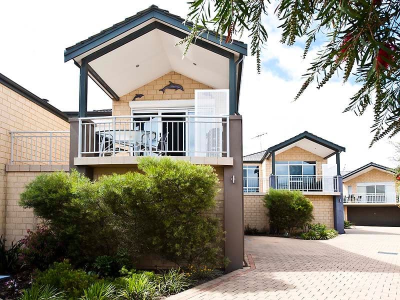 191 Rockingham Beach Road, ROCKINGHAM WA 6168, Rockingham - Image 1