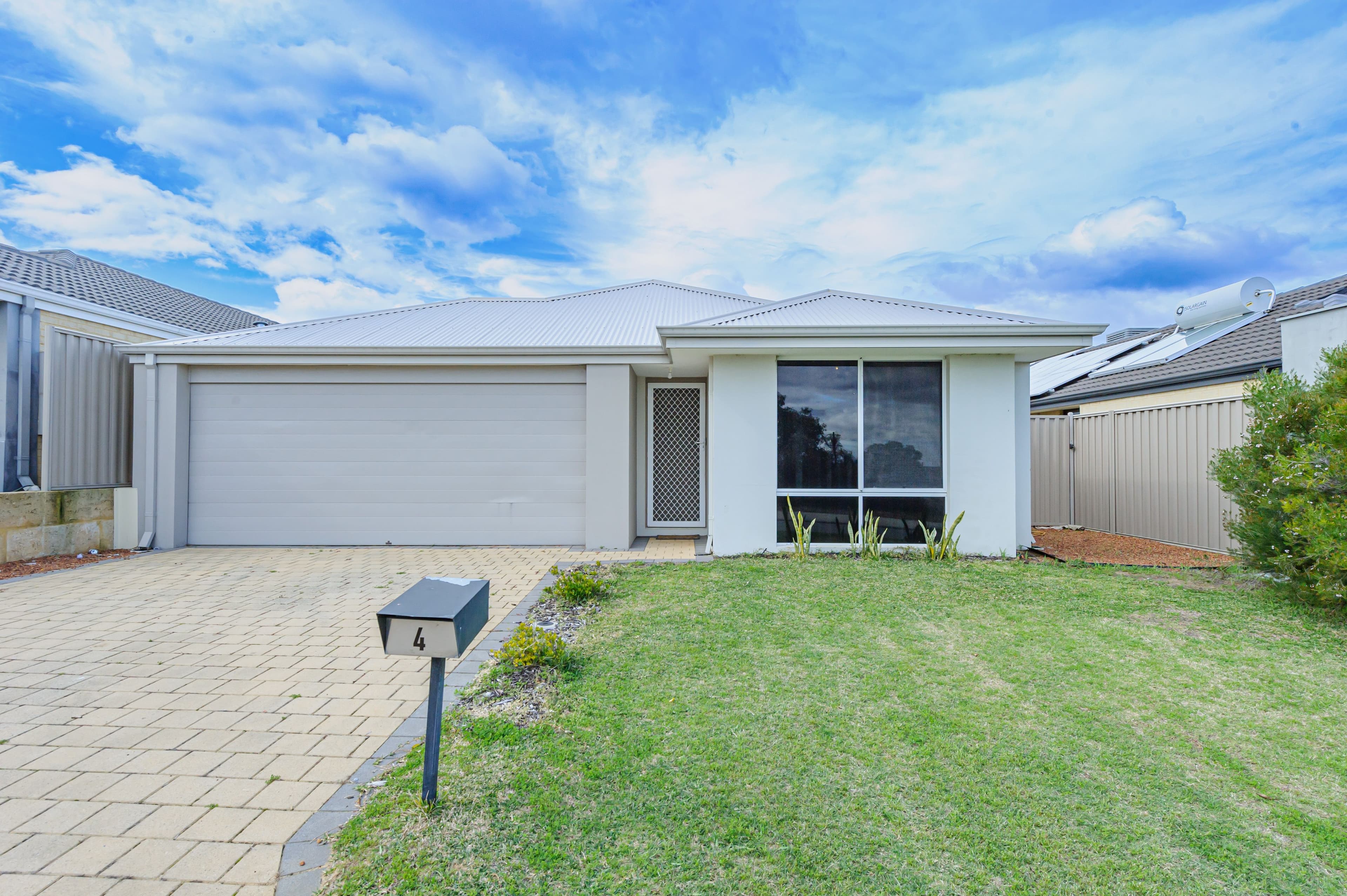 4 Linacre Road, Bullsbrook WA 6084, Bullsbrook - Image 1
