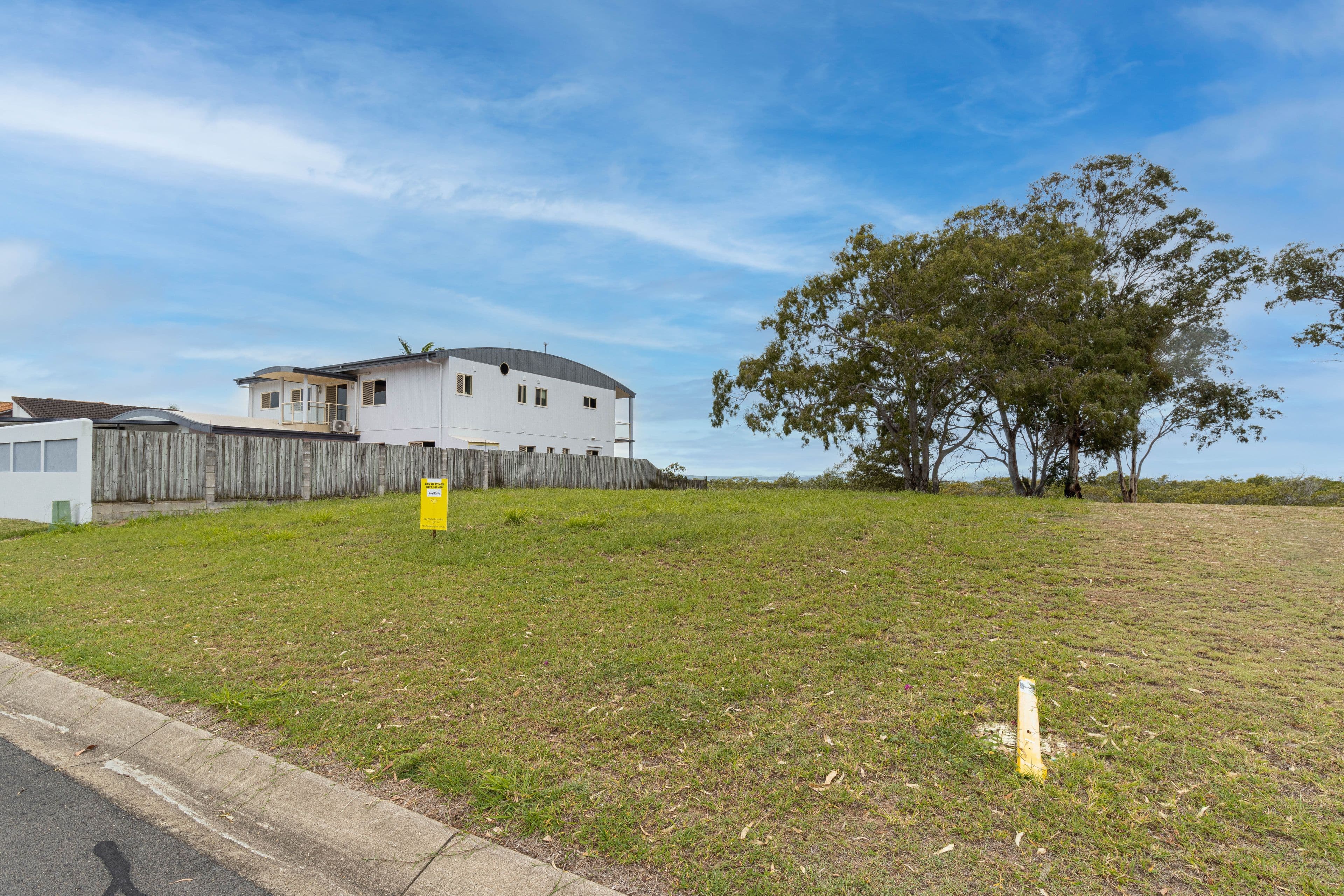 8 Foreshore Drive, Urangan QLD 4655, Urangan - Image 1