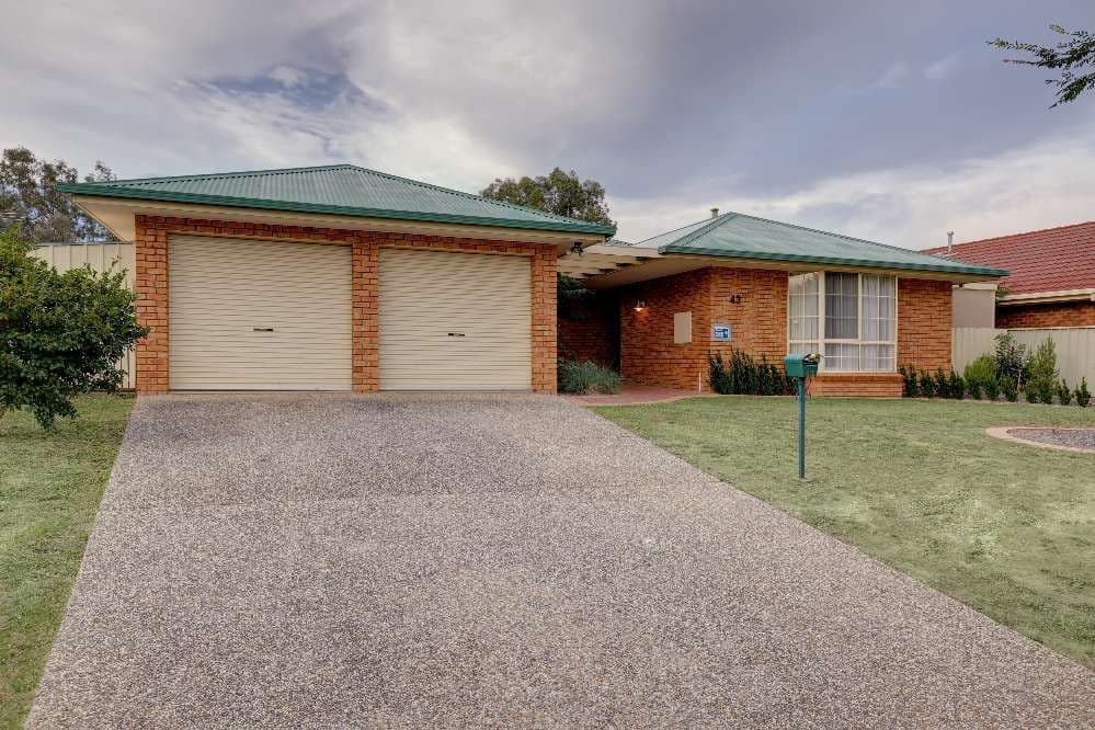 43 Saville Avenue, Lavington NSW 2641, Lavington - Image 1