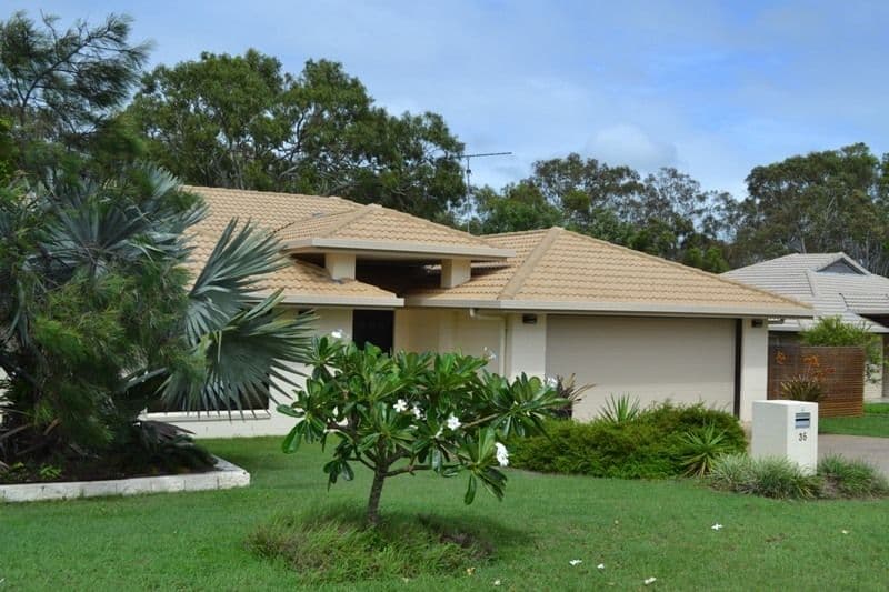 35 Jordan Avenue, LAMMERMOOR QLD 4703, Lammermoor - Image 1