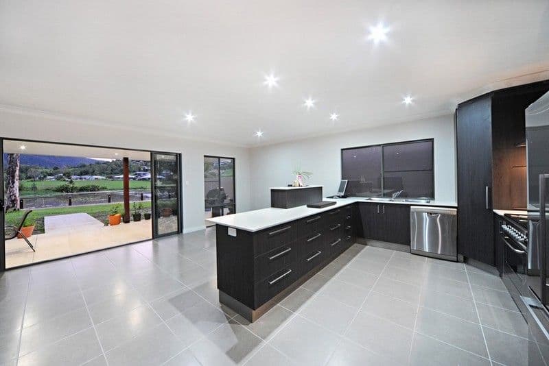 48 Abell Road, CANNONVALE QLD 4802, Cannonvale - Image 1