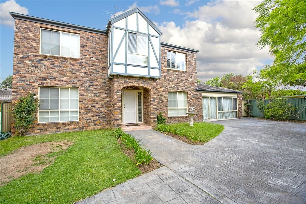 6 Dyson Place, GLENMORE PARK NSW 2745, Glenmore Park - Image 1