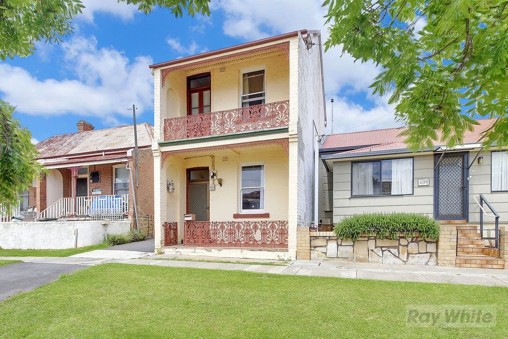 102 Clifford Street, Goulburn - Image 1