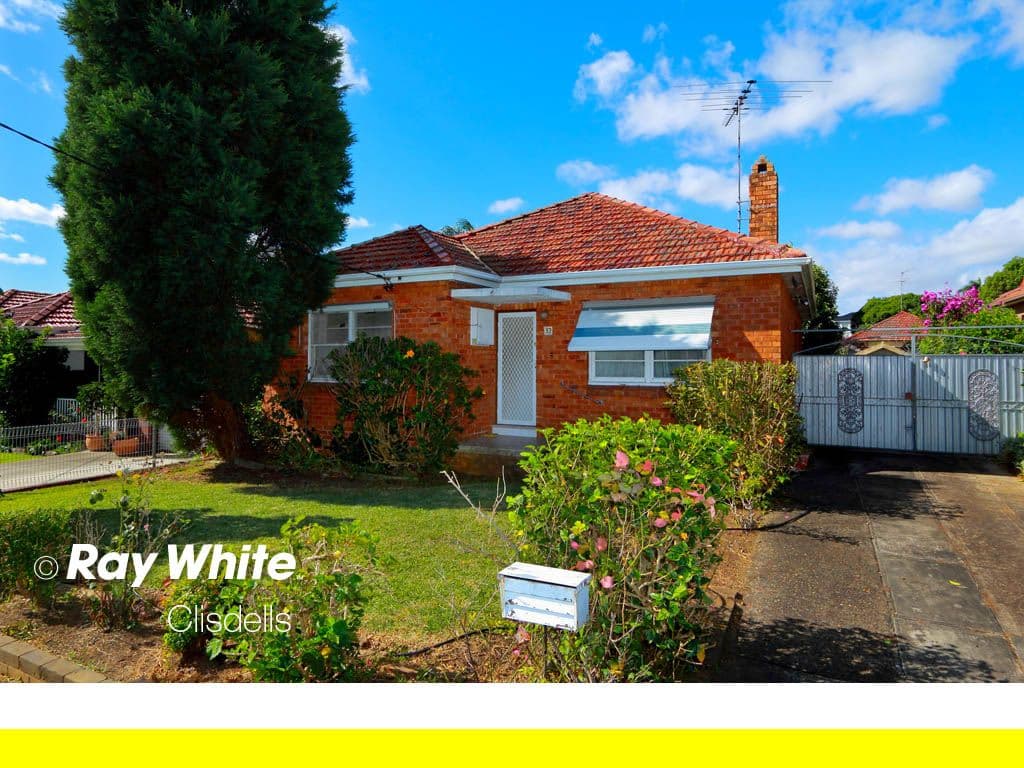 32 Proctor Avenue, KINGSGROVE NSW 2208, Kingsgrove - Image 1