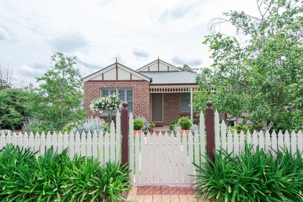 1 Muscat Court, Rutherglen VIC 3685, Rutherglen - Image 1