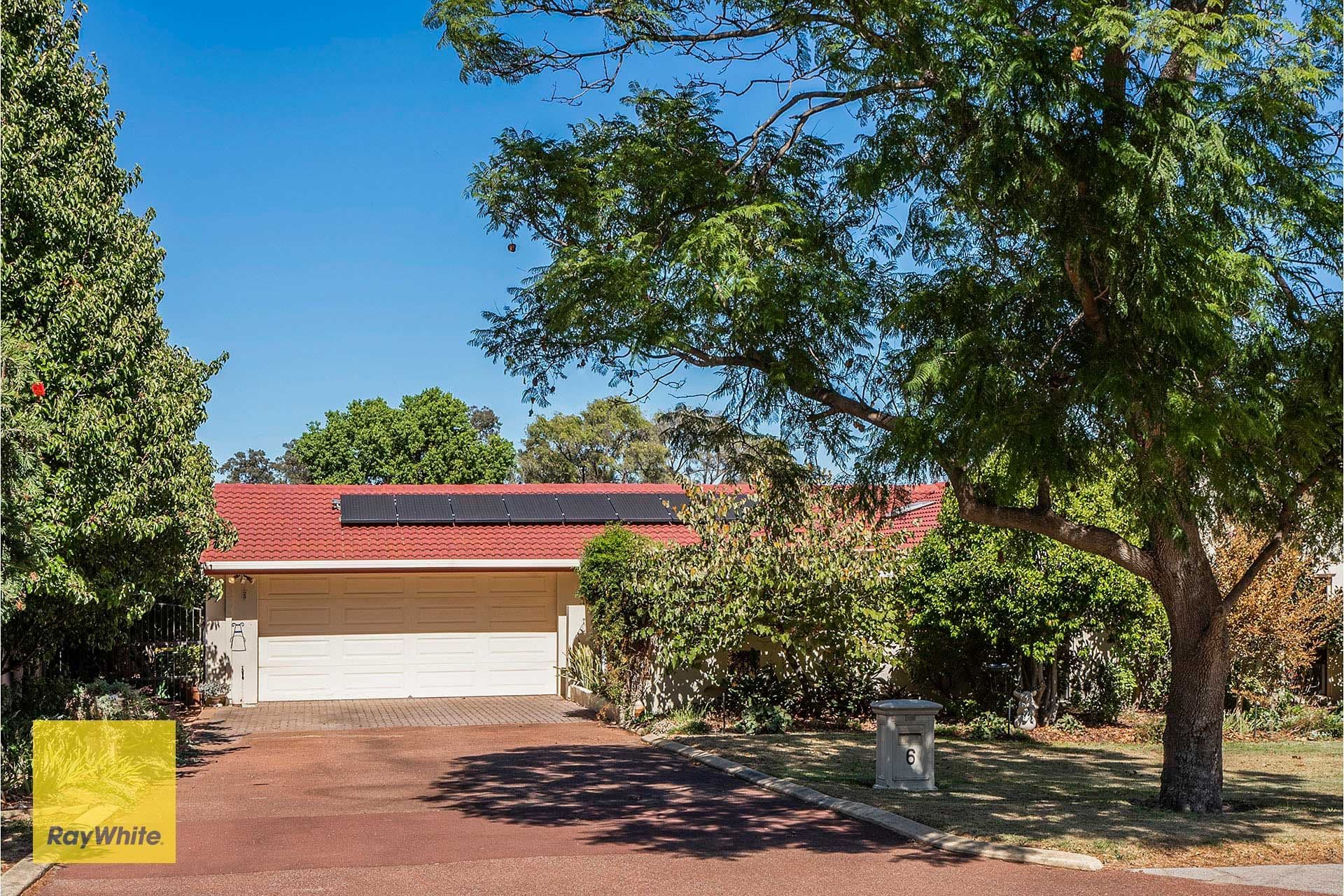 6 Alexander Close, Lesmurdie WA 6076, Lesmurdie - Image 1