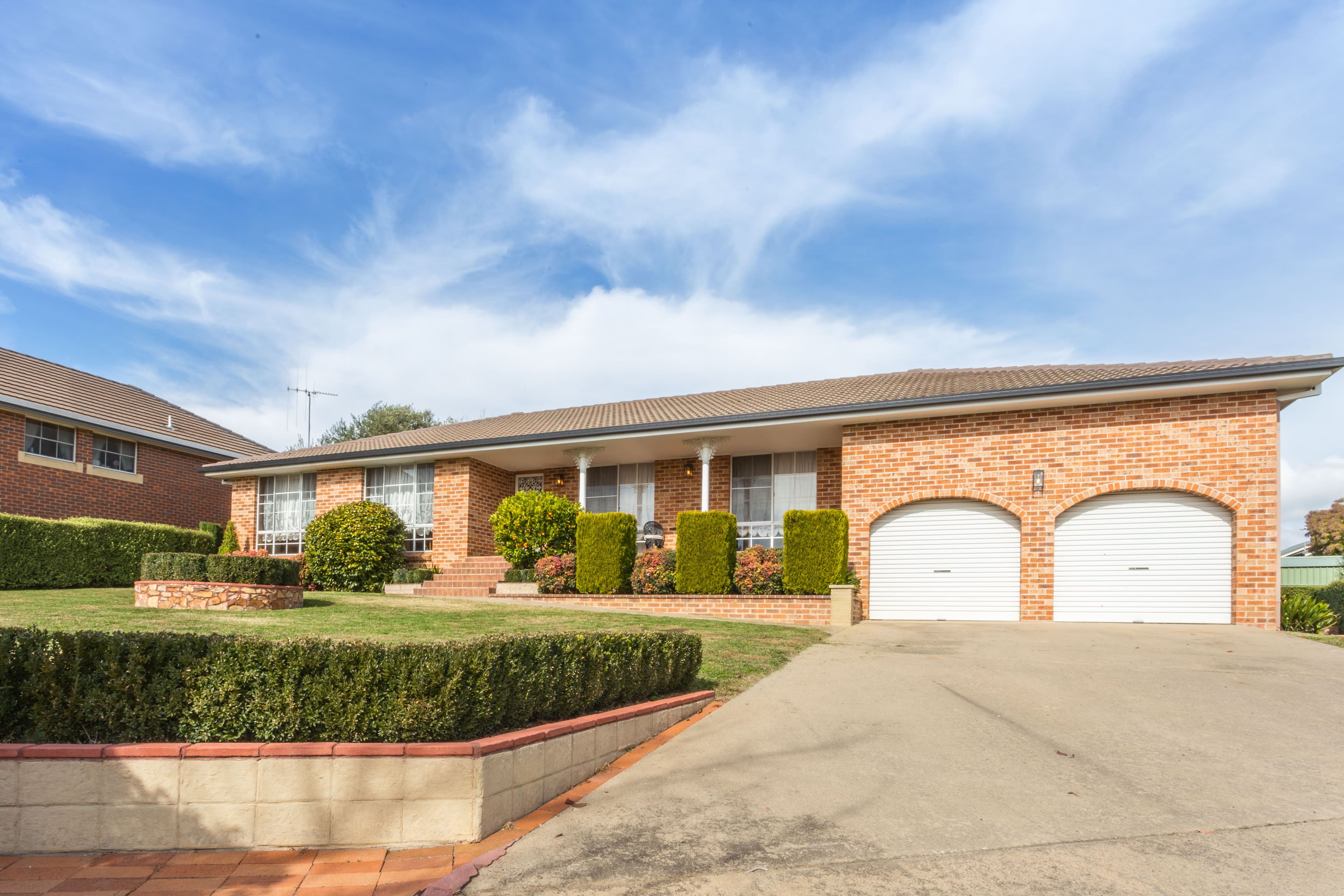 5 Kingfisher Court, Orange - Image 1