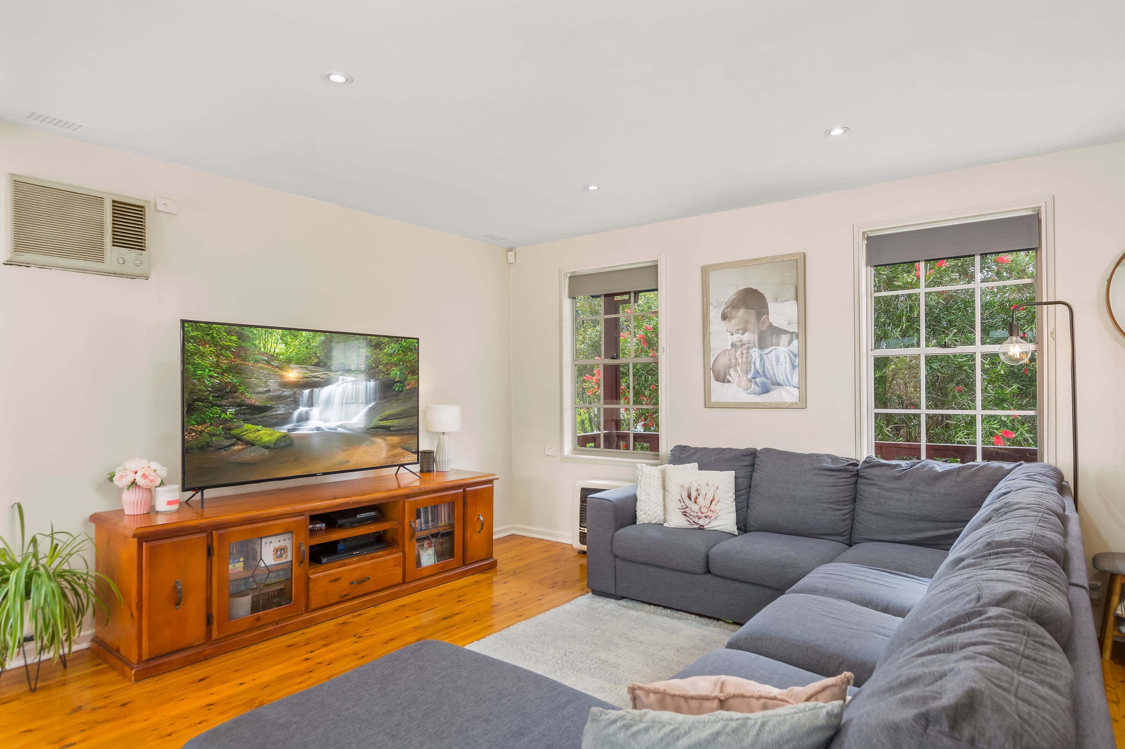 35 Churinga Circle, Koonawarra - Image 1