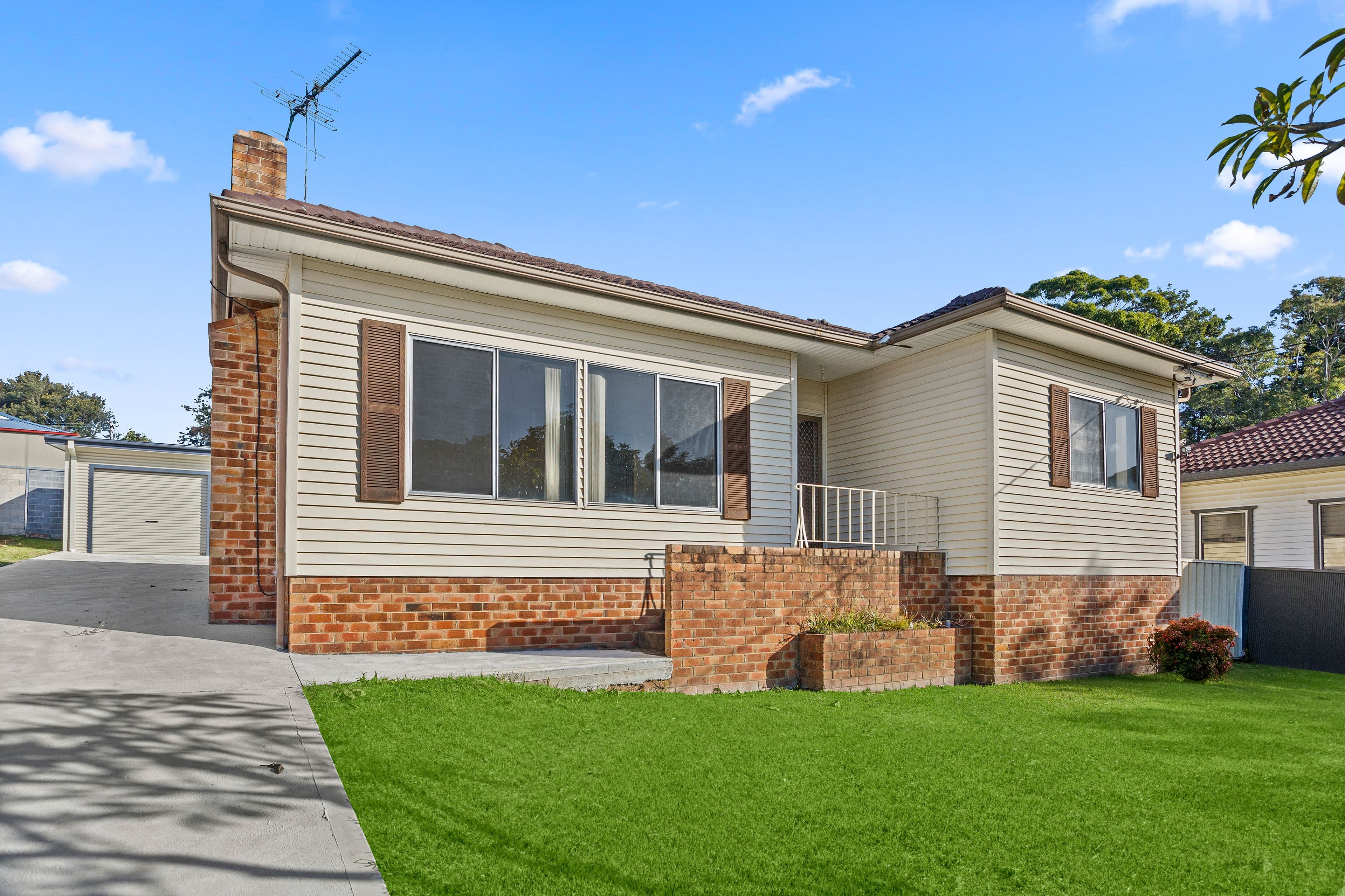 35 Bassett Street, Fairy Meadow NSW 2519, Fairy Meadow - Image 1