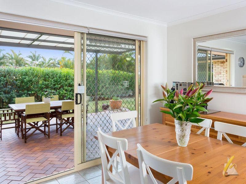 42 Mcpherson Road, Sinnamon Park - Image 1
