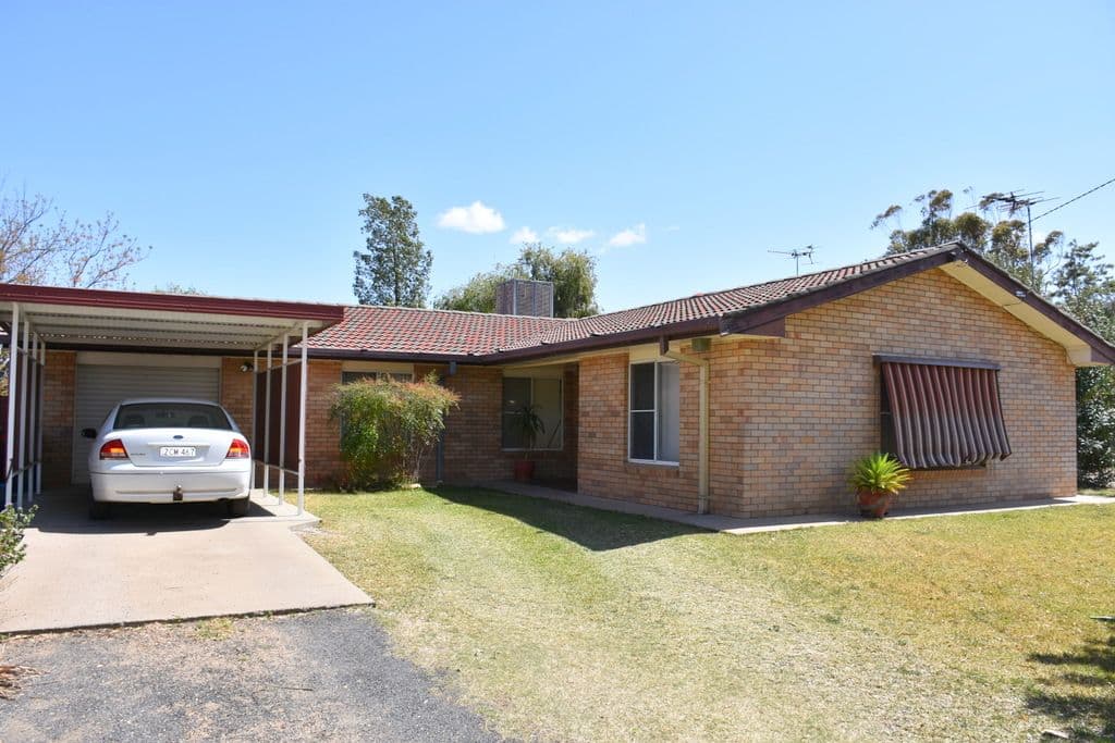 34 Jacaranda Drive, Moree - Image 1