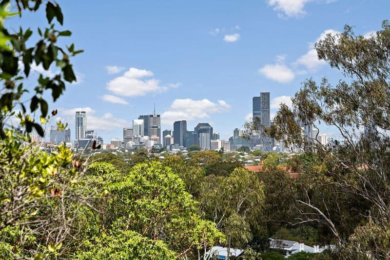 42 Grand Parade, Ashgrove - Image 1