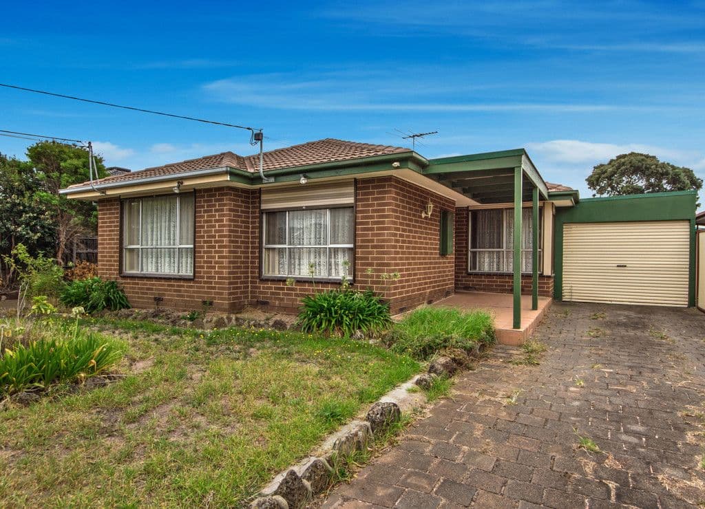 32 Tarana Crescent, Kings Park VIC 3021, Kings Park - Image 1