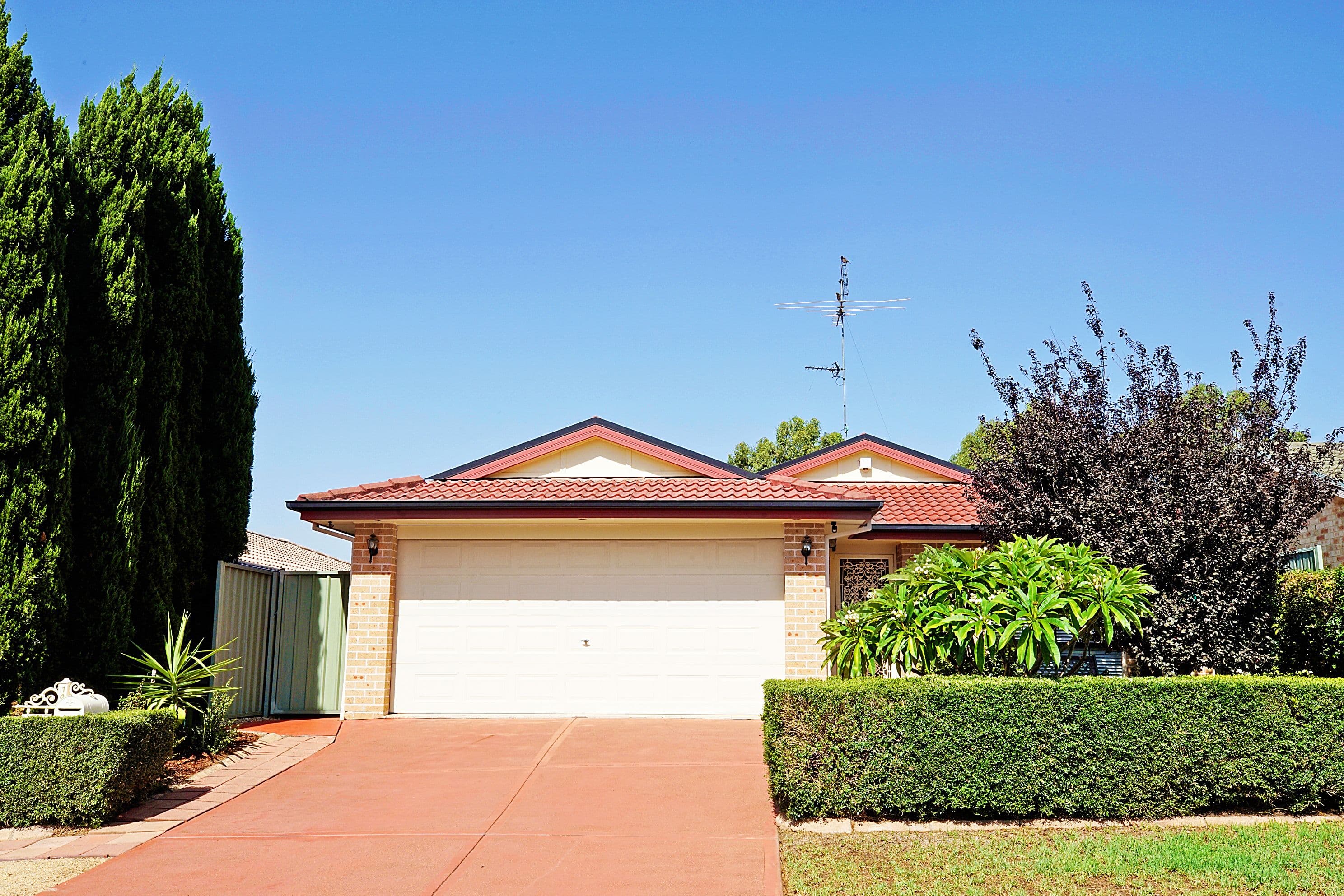 14 Wolara Avenue, Glenmore Park - Image 1