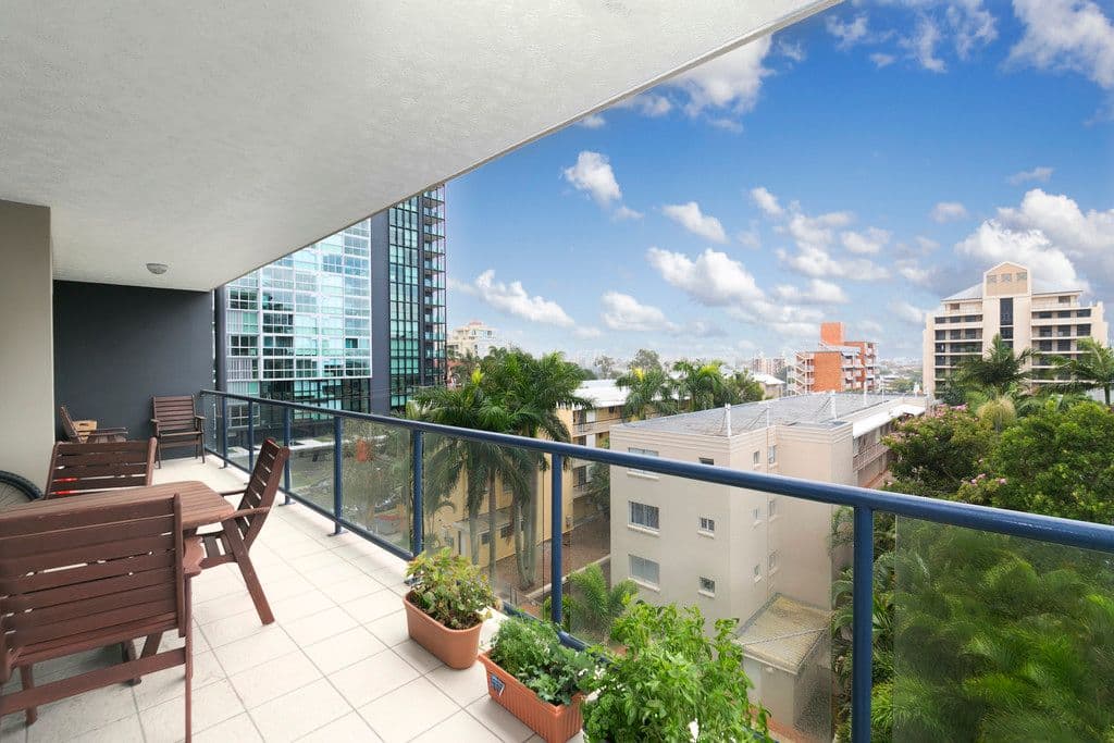 19 Thorn Street, Kangaroo Point QLD 4169, Kangaroo Point - Image 1