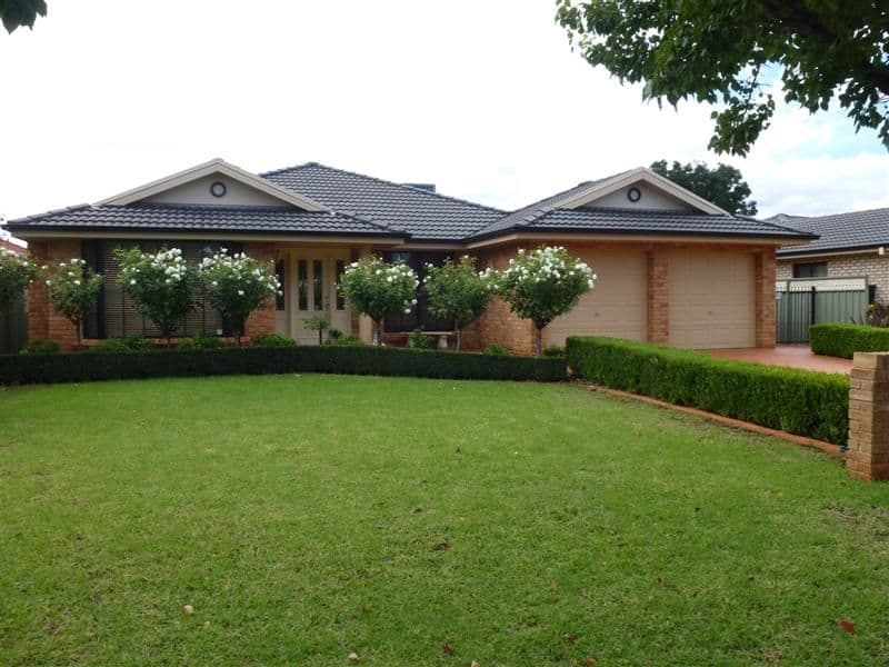 22 Castlereagh Avenue, DUBBO NSW 2830, Dubbo - Image 1