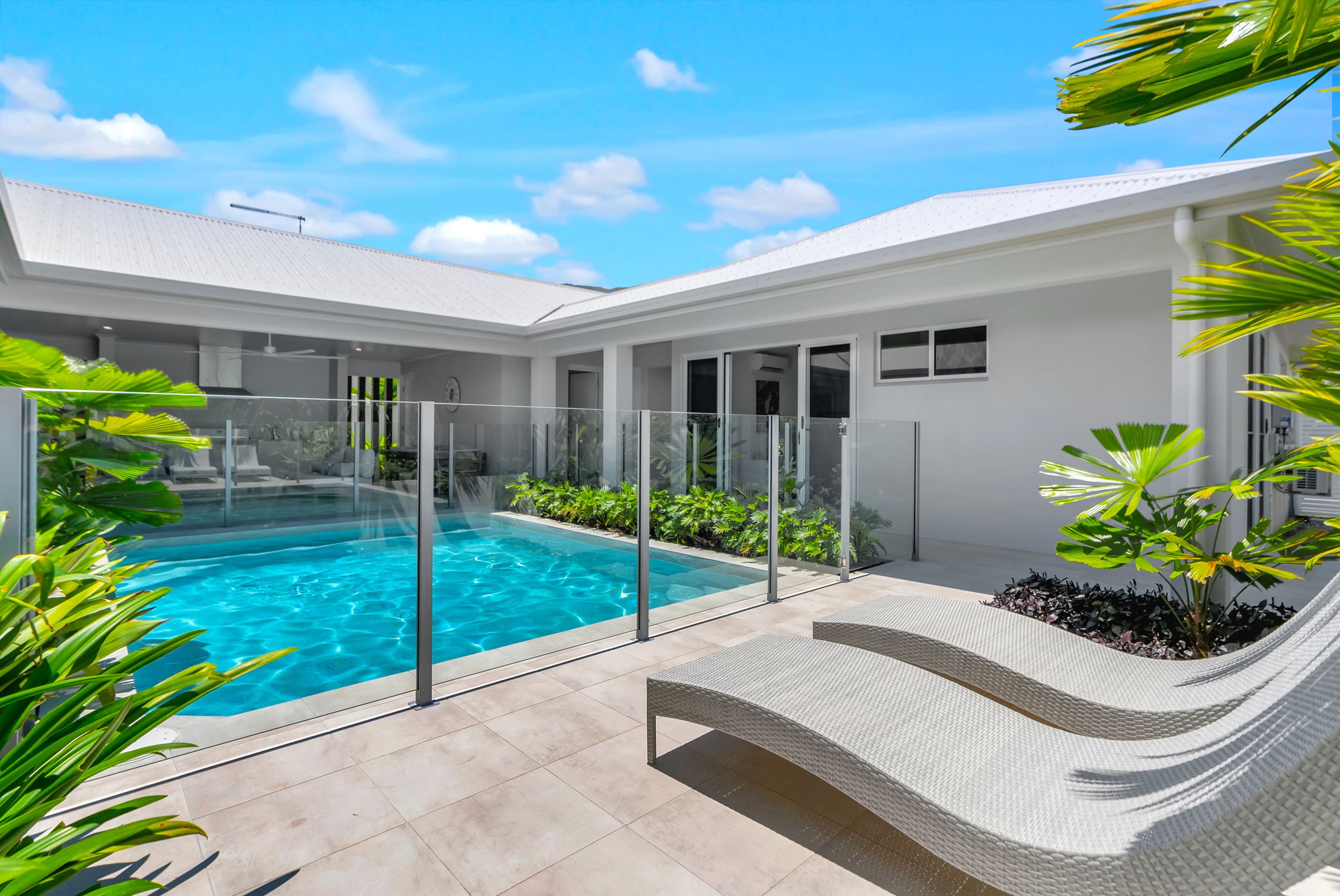 20 Seaside Parade, Palm Cove QLD 4879, Palm Cove - Image 1