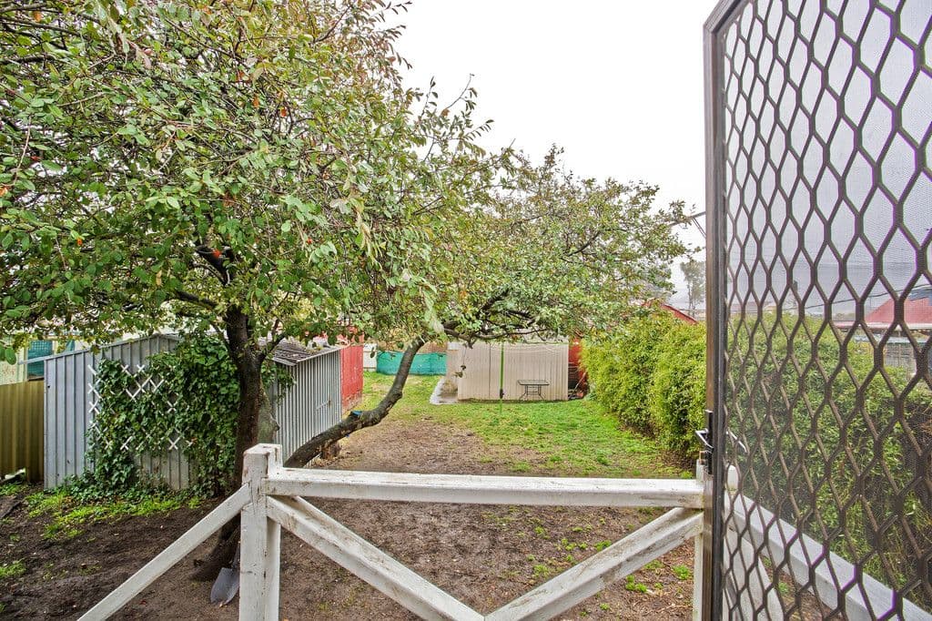 22 Chifley Road, Lithgow - Image 1