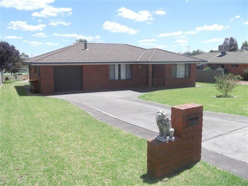 28 Taronga Drive, COWRA NSW 2794, Cowra - Image 1