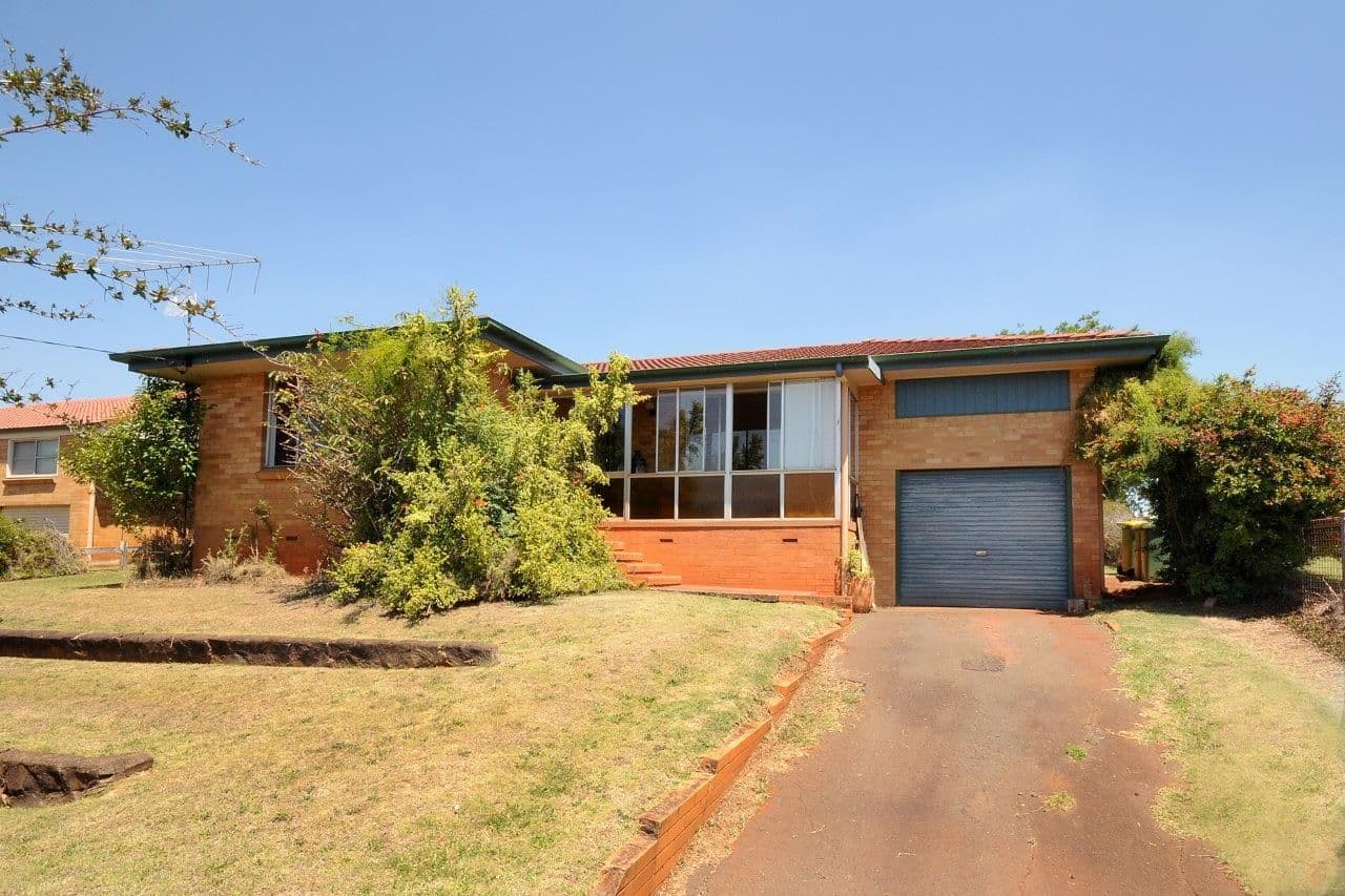 102 Long Street, CENTENARY HEIGHTS QLD 4350, Centenary Heights - Image 1