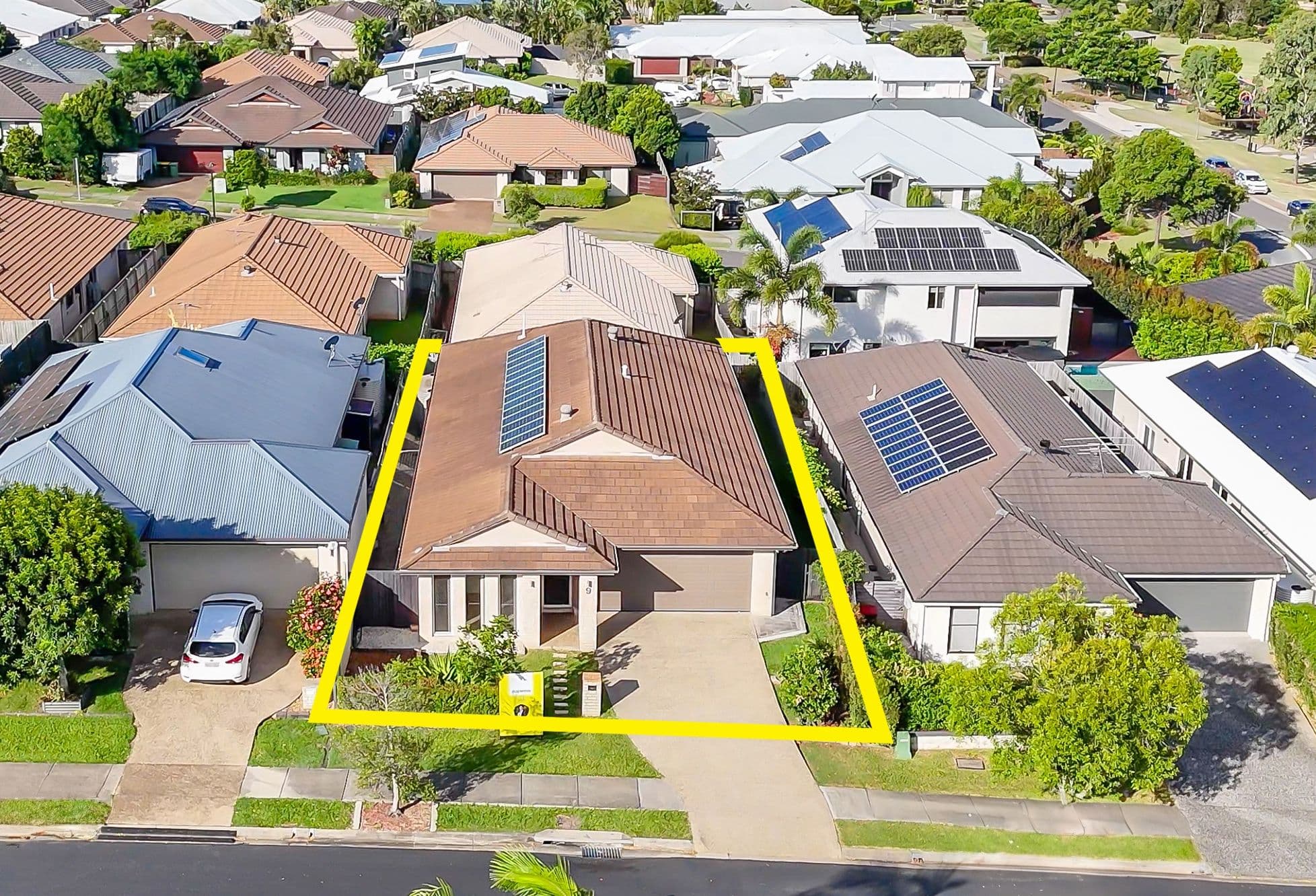 9 Caspian Parade, Warner QLD 4500, Warner - Image 1