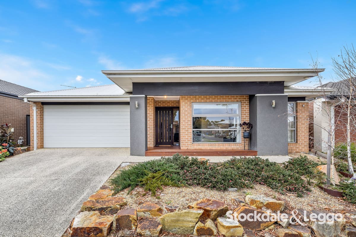 5 Hamilton Place, Mount Waverley, VIC, 3149, Clyde North - Image 1