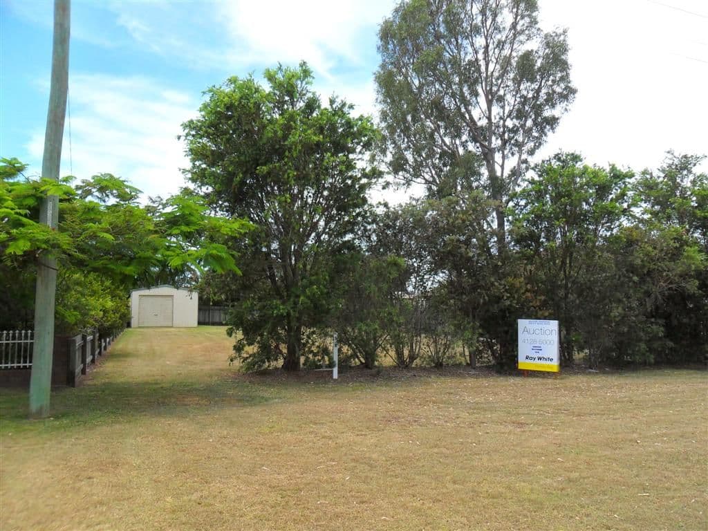 12 Helsham Street, POINT VERNON QLD 4655, Point Vernon - Image 1