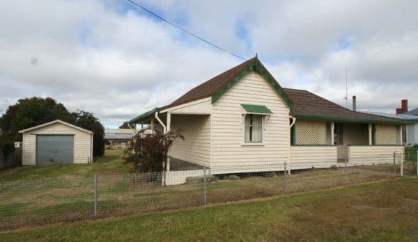 29 Railway Street, TENTERFIELD NSW 2372, Tenterfield - Image 1