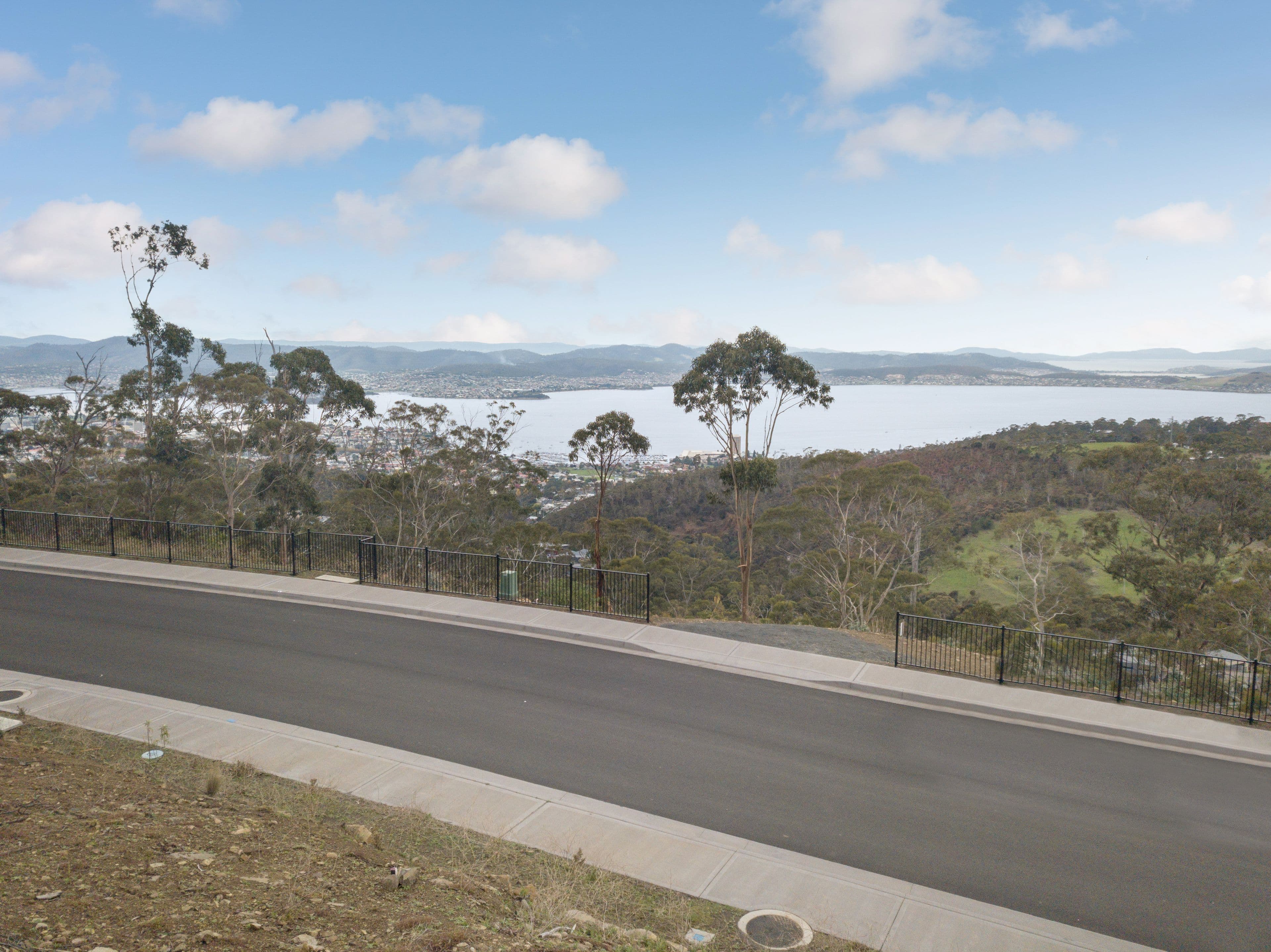 34 Hillcrest Road, Tolmans Hill TAS 7007, Tolmans Hill - Image 1