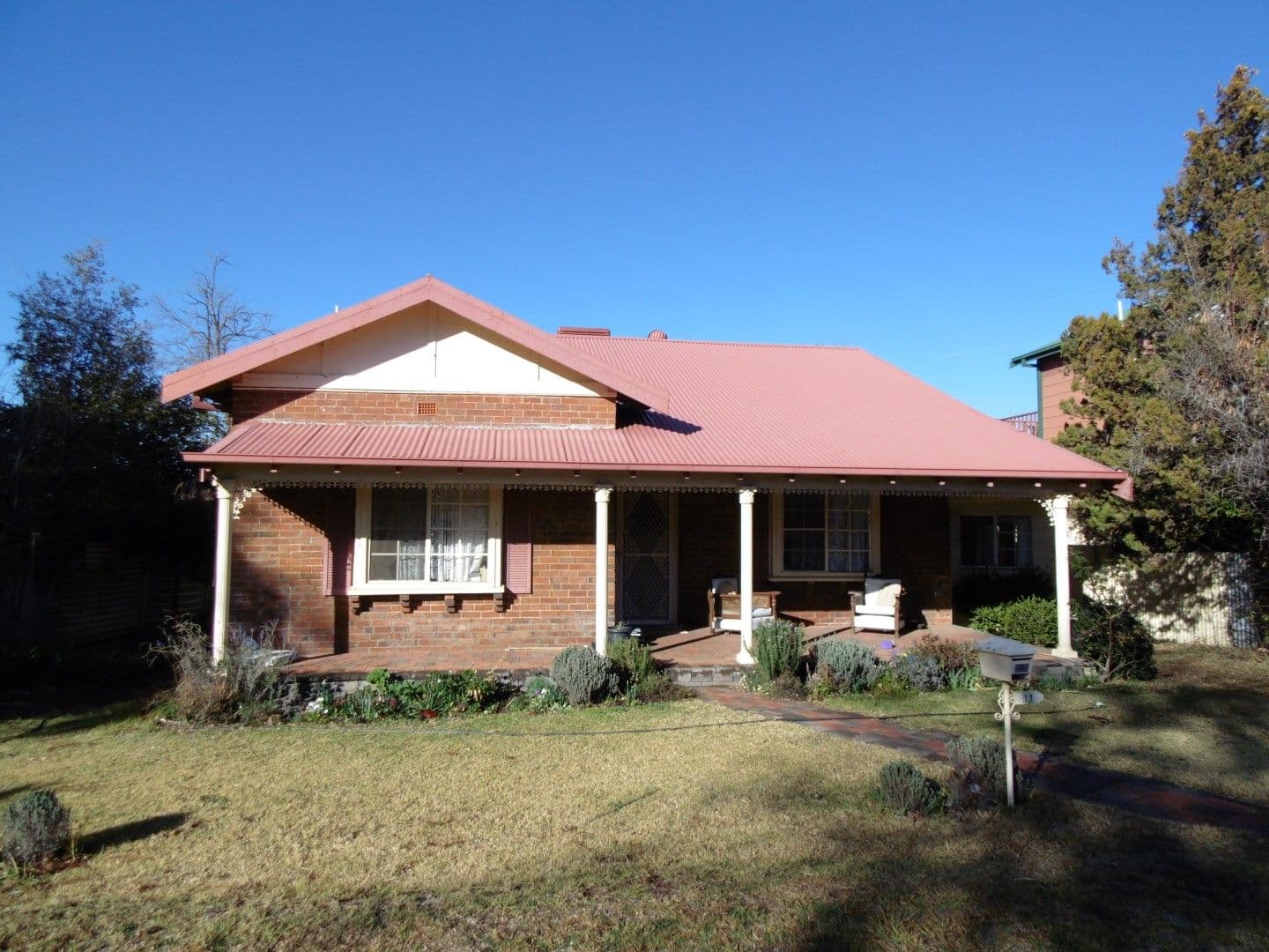 11 Thurlstone Street, Parkes - Image 1