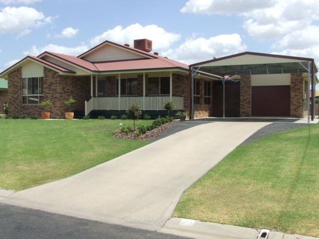 29 Michaels Drive, GOONDIWINDI QLD 4390, Goondiwindi - Image 1