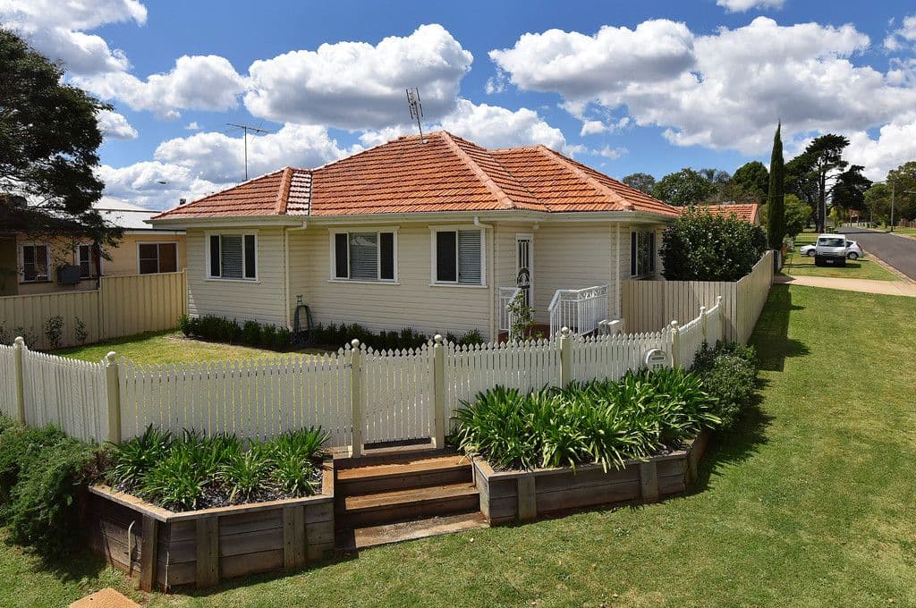252 Hume Street, South Toowoomba QLD 4350, South Toowoomba - Image 1